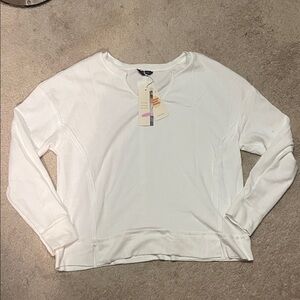 Elegant White Long Sleeve Sweatshirt